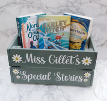 Load image into Gallery viewer, Teacher Personalised &#39;Daisy Splash&#39; Book Crate
