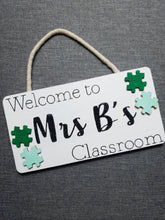 Load image into Gallery viewer, Personalised &#39;Welcome to&#39; Classroom Plaque
